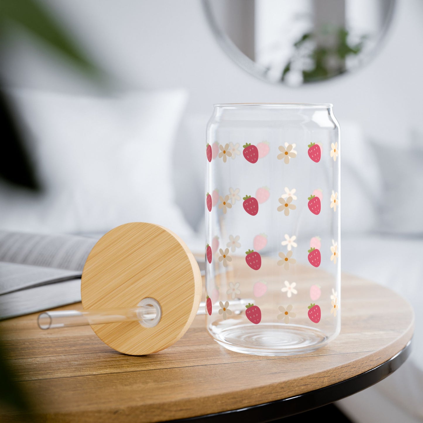 Strawberry & Flower Sipper Glass - 16oz