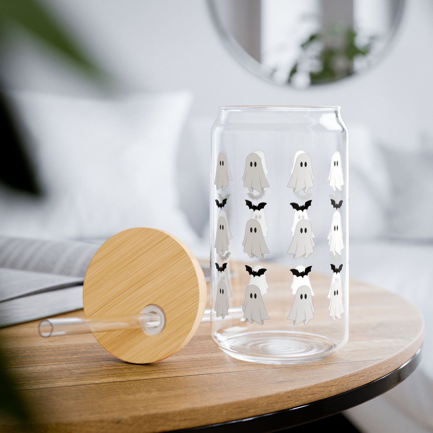 Cute Ghostly Sipper Glass – 16oz